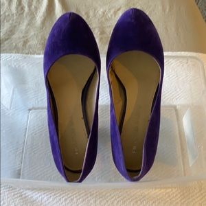 Franco Sarto suede heels
